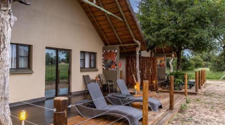 Umkumbe Safari Lodge Riverside