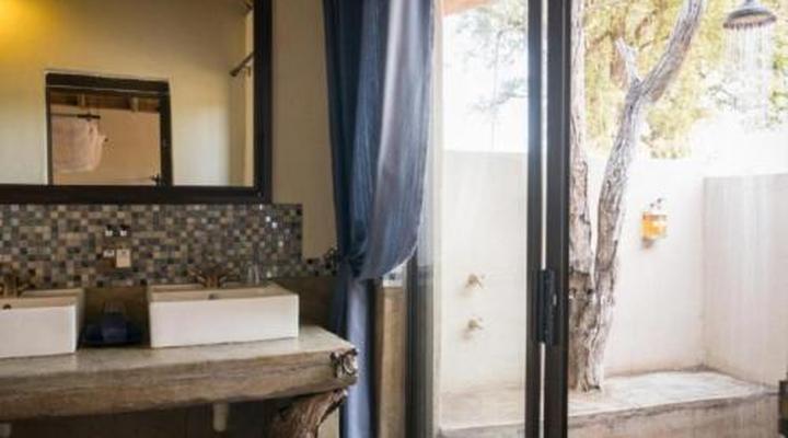 Umkumbe Safari Lodge Riverside