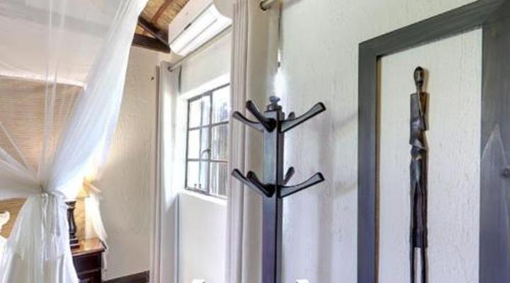 Umkumbe Safari Lodge Riverside