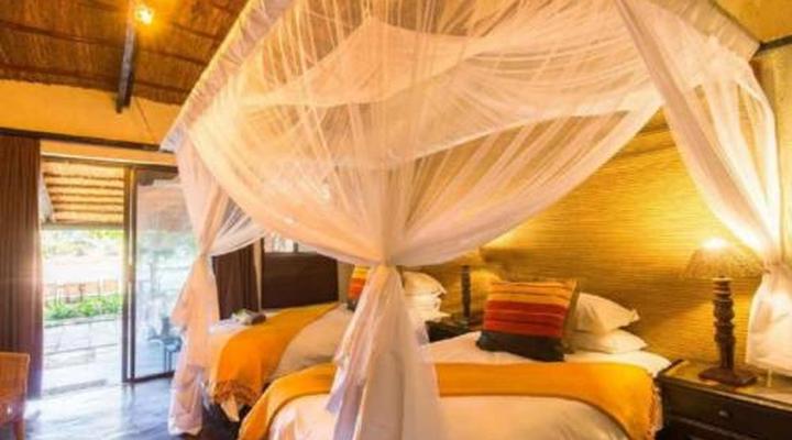 Umkumbe Safari Lodge Riverside