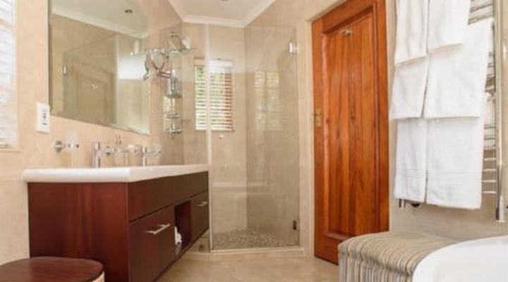 Blaauwheim Guest House