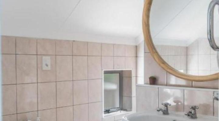 Anchorage River House