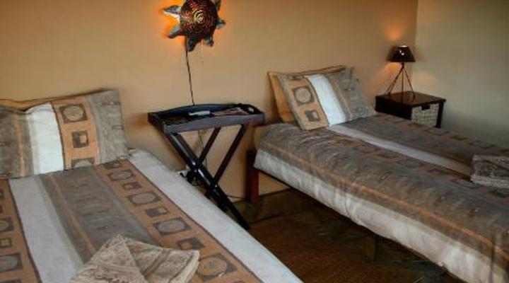 Felix Unite Orange River Cabana's