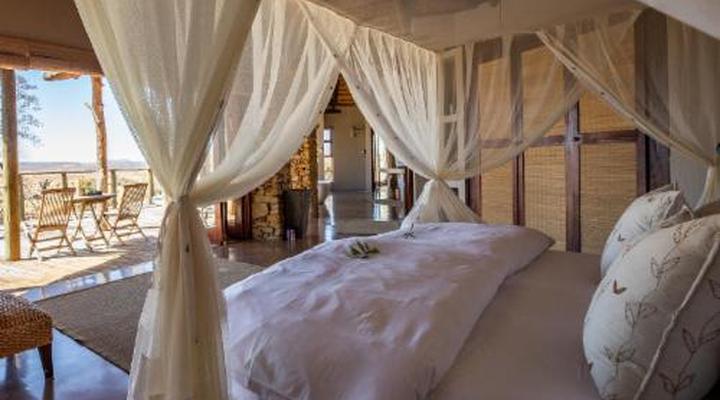 Nambiti Plains Private Game Lodge
