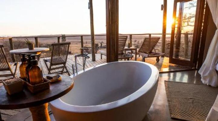 Nambiti Plains Private Game Lodge