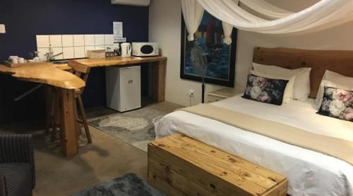 Tidewaters River Lodge