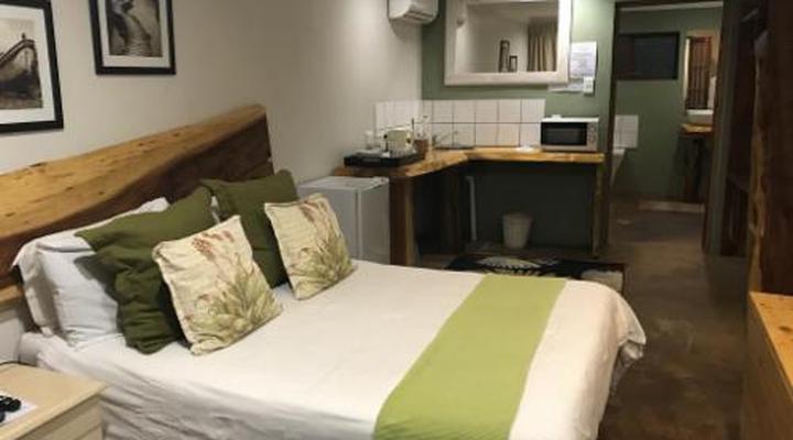 Tidewaters River Lodge