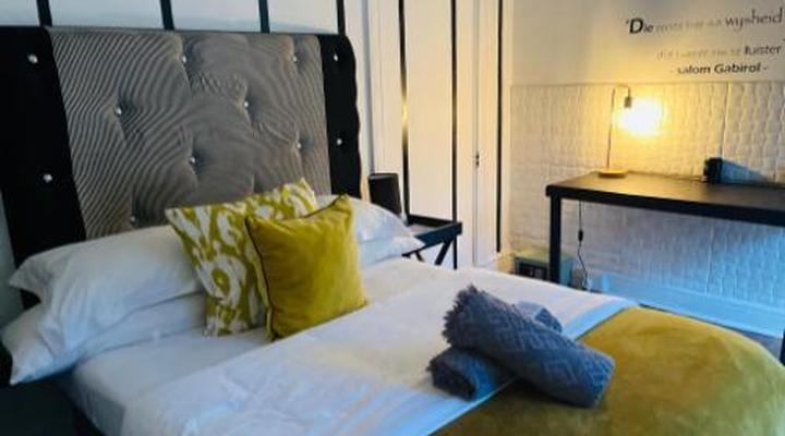 Emantlaneni Guest House