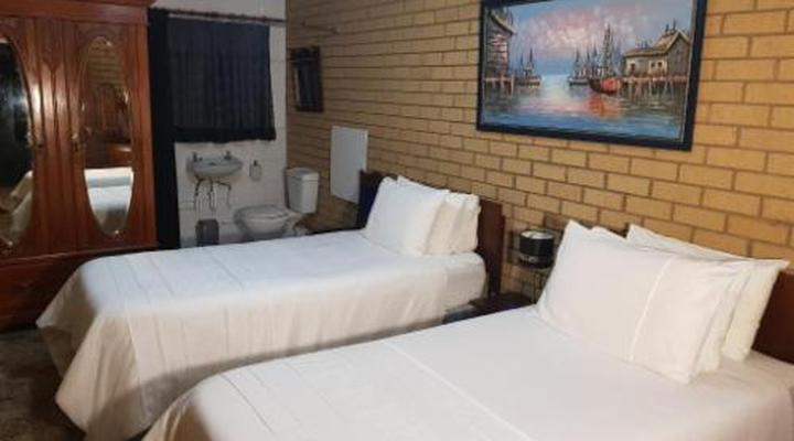 A Mountain View Country Estate