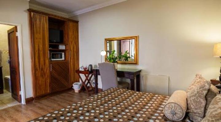 Scott's Manor Guesthouse & Conference Center