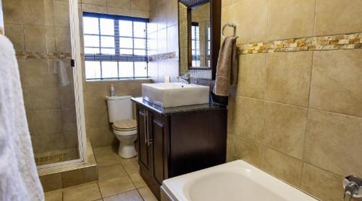 Scott's Manor Guesthouse & Conference Center