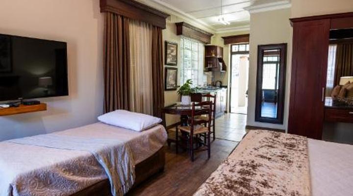 Scott's Manor Guesthouse & Conference Center