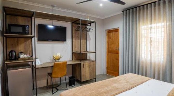 Scott's Manor Guesthouse & Conference Center