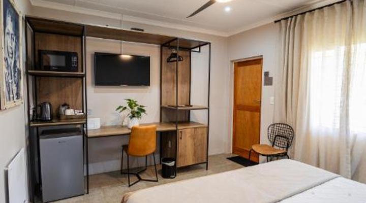 Scott's Manor Guesthouse & Conference Center