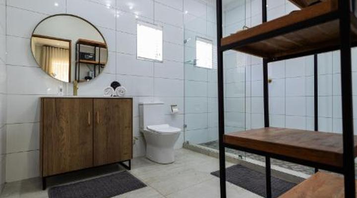 Scott's Manor Guesthouse & Conference Center