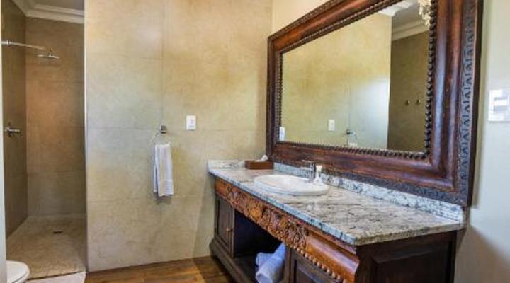 Scott's Manor Guesthouse & Conference Center