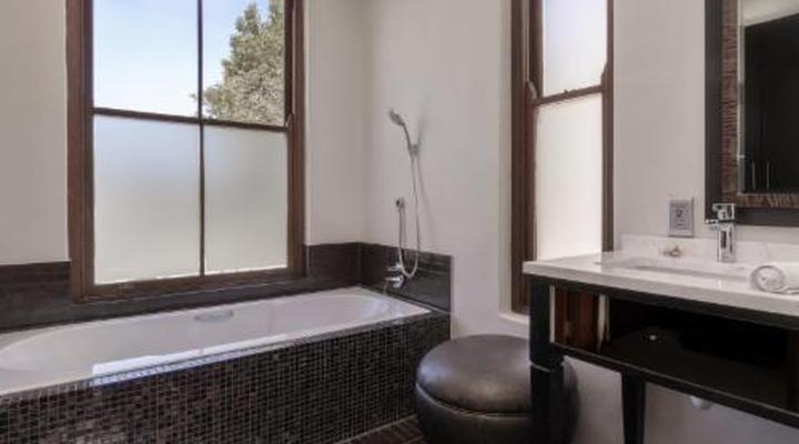 Nova Constantia Boutique Residence