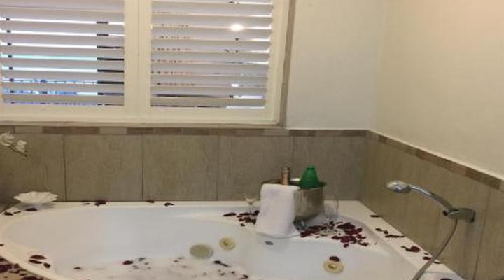 My Den Beachfront B&B and Self-Catering