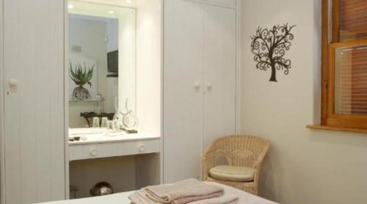 Yellow Aloe Guesthouse