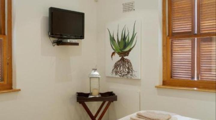 Yellow Aloe Guesthouse