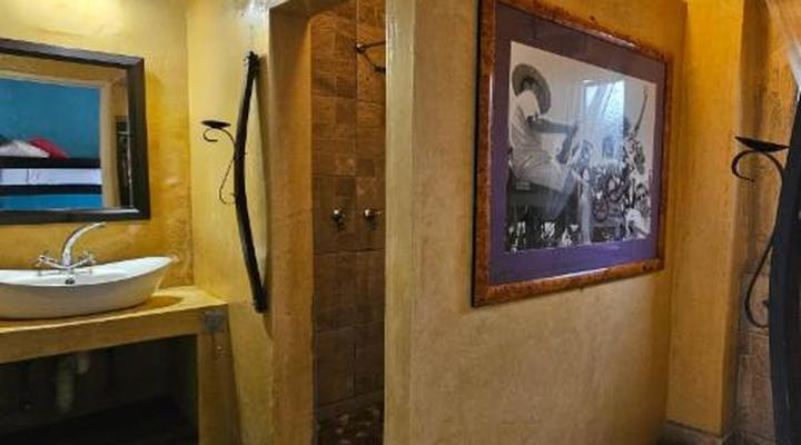 Old Vic Traveller's Inn