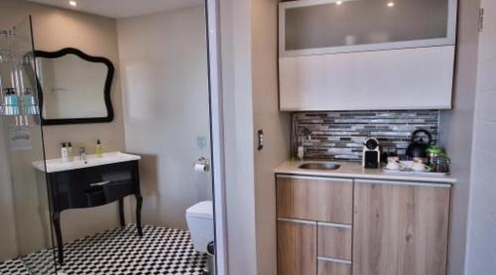 On the Beach Guesthouse and Suites