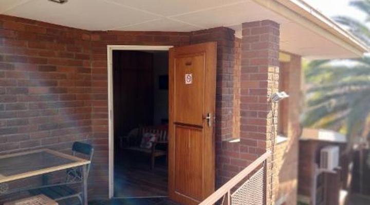 Aan die Oewer Guesthouse