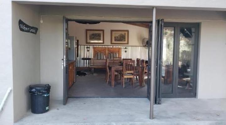 Aan die Oewer Guesthouse