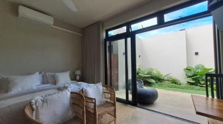 Nahoon Mouth Guesthouse