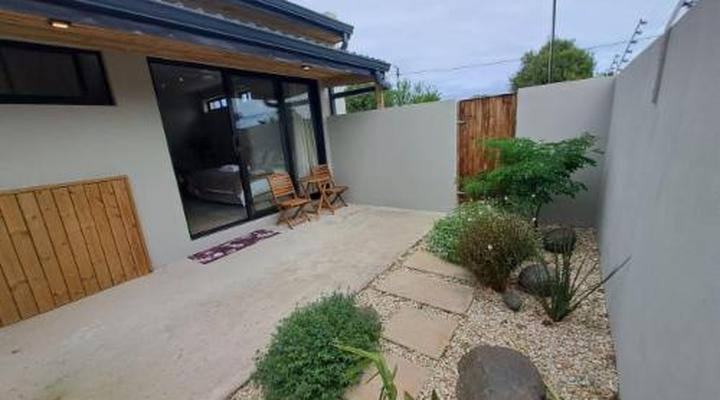 Nahoon Mouth Guesthouse