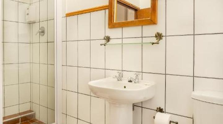 Karoo Country Inn Hotel