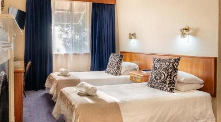 Karoo Country Inn Hotel