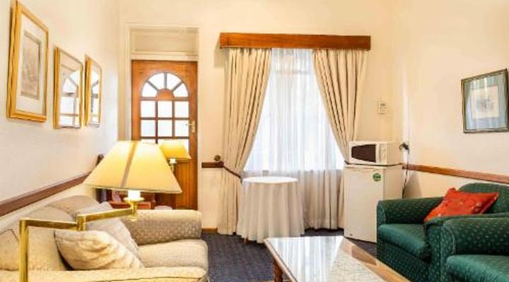 Karoo Country Inn Hotel