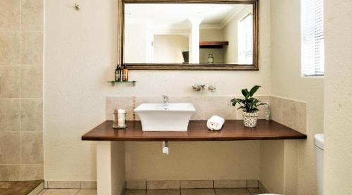 Sandton Slippers B&B