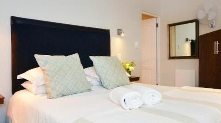 Sandton Slippers B&B