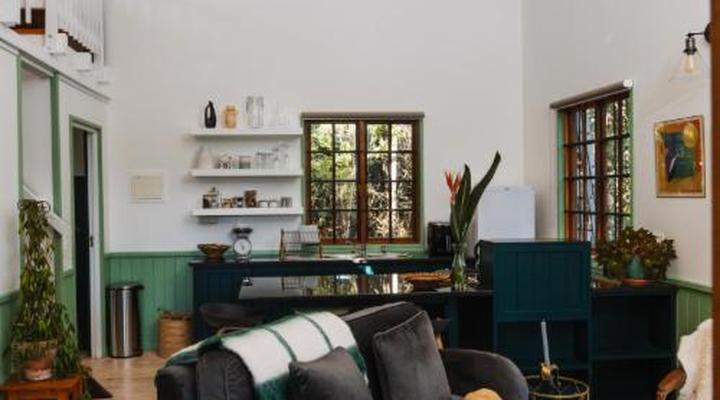 Moon Shine on Whiskey Creek