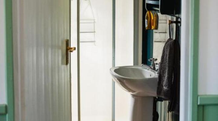 Moon Shine on Whiskey Creek