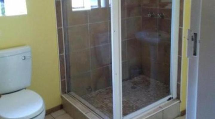 Flintstones Guest House Fourways