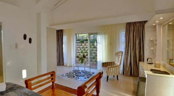 Val du Charron Wine & Leisure Estate