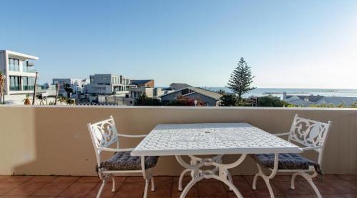 Blaauw Village Luxury Boutique Guest House