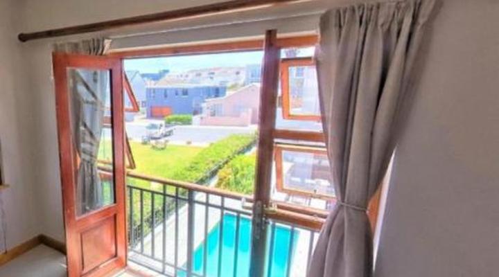 Blaauw Village Luxury Boutique Guest House