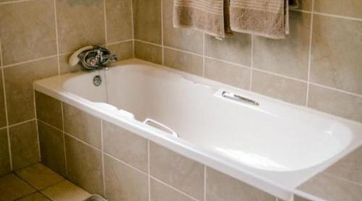 Thatchings Guest House and Conference Venue