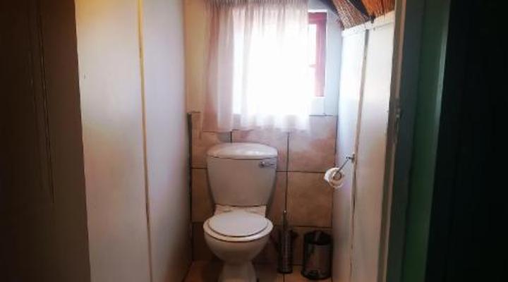 Thatchings Guest House and Conference Venue