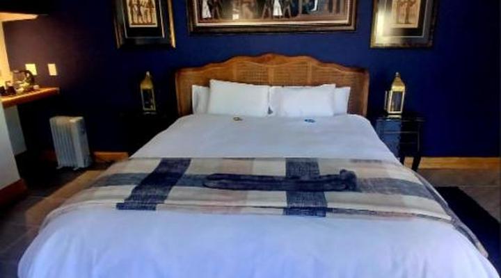 Thatchings Guest House and Conference Venue