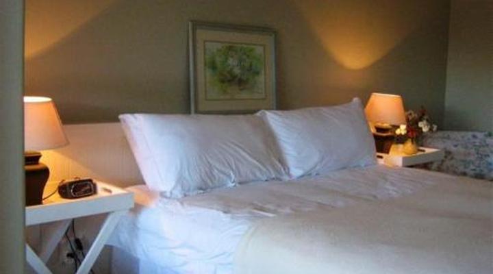 Coral Tree Colony Bed & Breakfast