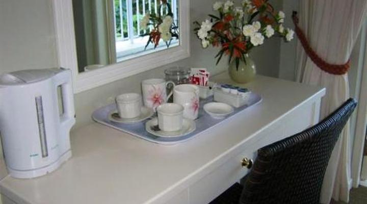 Coral Tree Colony Bed & Breakfast