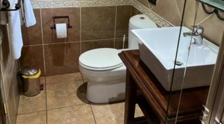 Le Cozmo Guest House