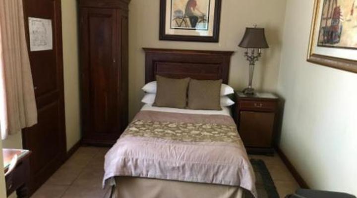 Le Cozmo Guest House