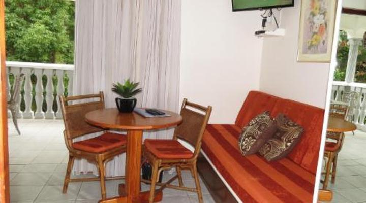 Dieu Donnee River Lodge