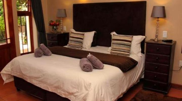 Del Roza Guest House